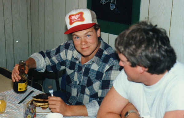 Ian2.JPG (23265 bytes)