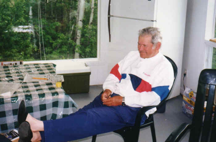 Lil_Steve.JPG (123746 bytes)